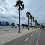 Sea View דירה